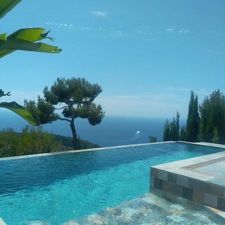 Eze - Appartement Dans Bas De Villa Avec Piscine Pres De Monaco 外观 照片