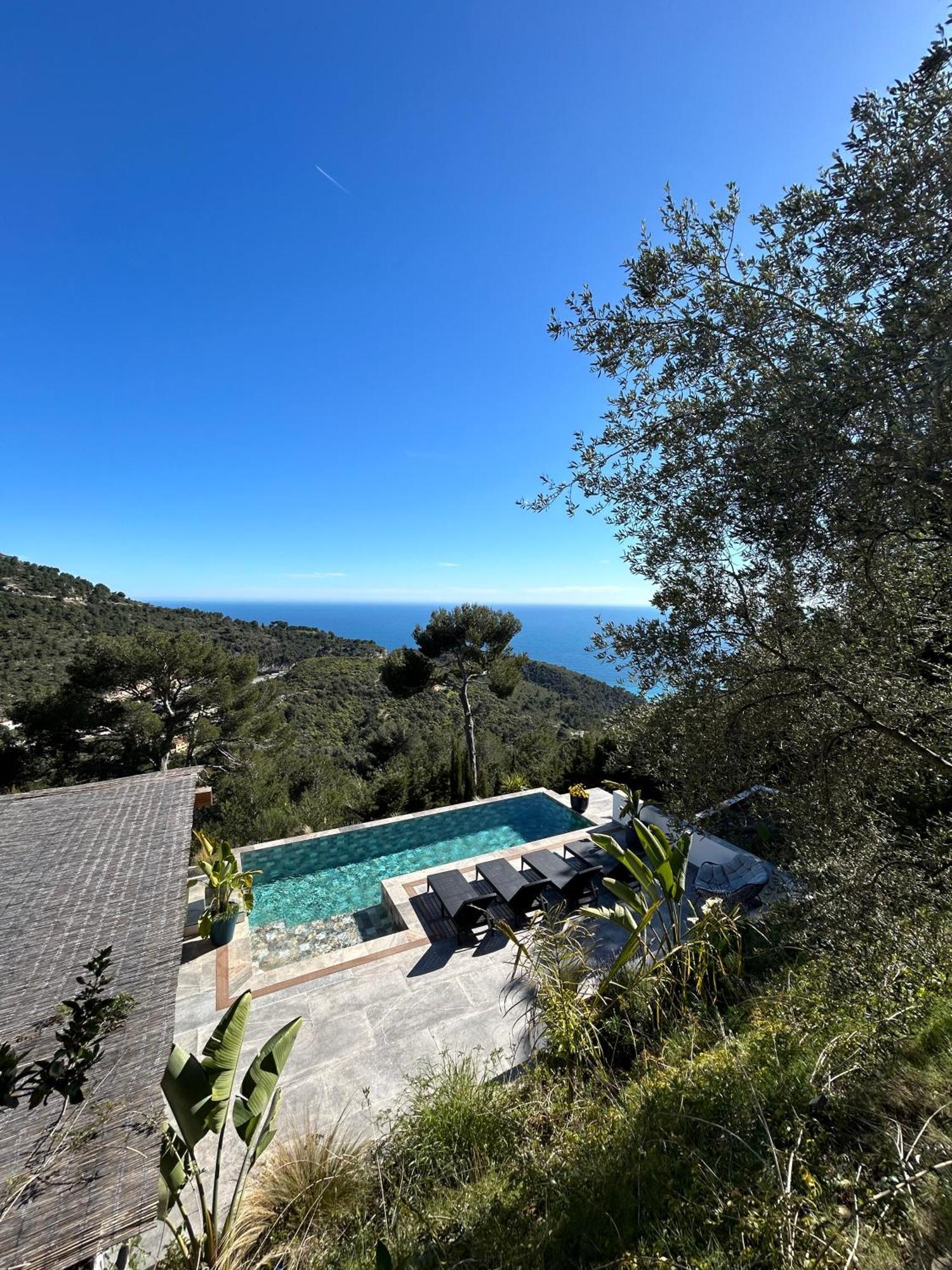 Eze - Appartement Dans Bas De Villa Avec Piscine Pres De Monaco 外观 照片